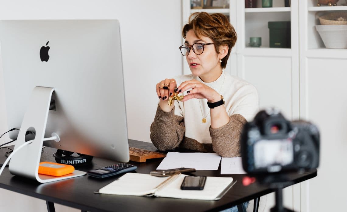 Thumbnail for Sales Prospecting Videos that Actually Convert