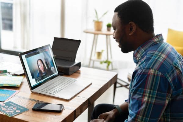 Keep Your Audience Engaged on Video - Sales Presentations training session