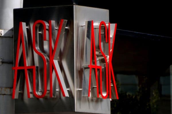 3 Closing Questions You Must Ask to Close More Sales - Winning the Business training session