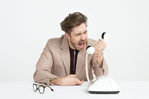 How to Close Tough Customers in Sales - Winning the Business training session