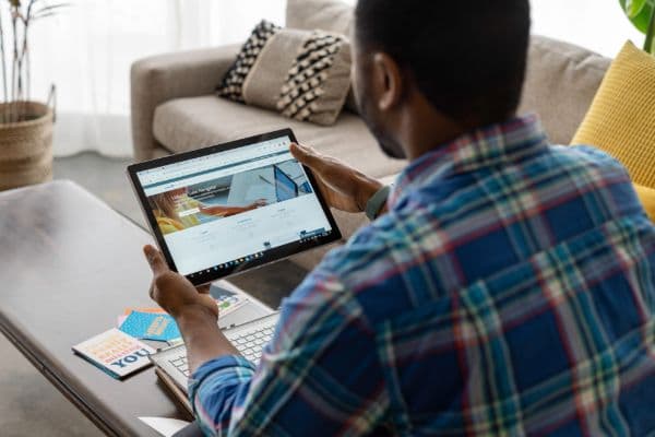 Thumbnail for How to Generate Leads on Linkedin